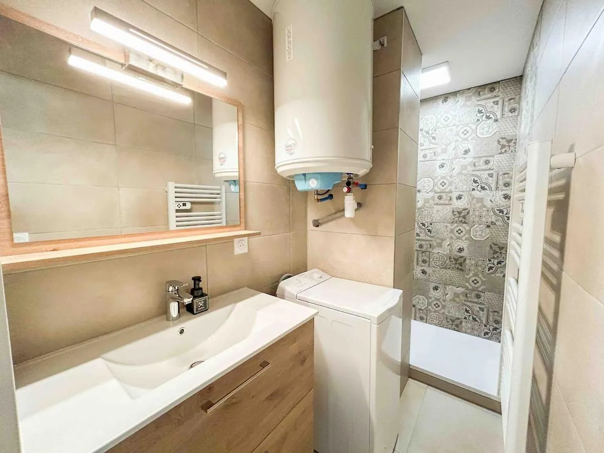 T2 - Acces Plage - Balcon Et Parking Prive Sanary-sur-Mer